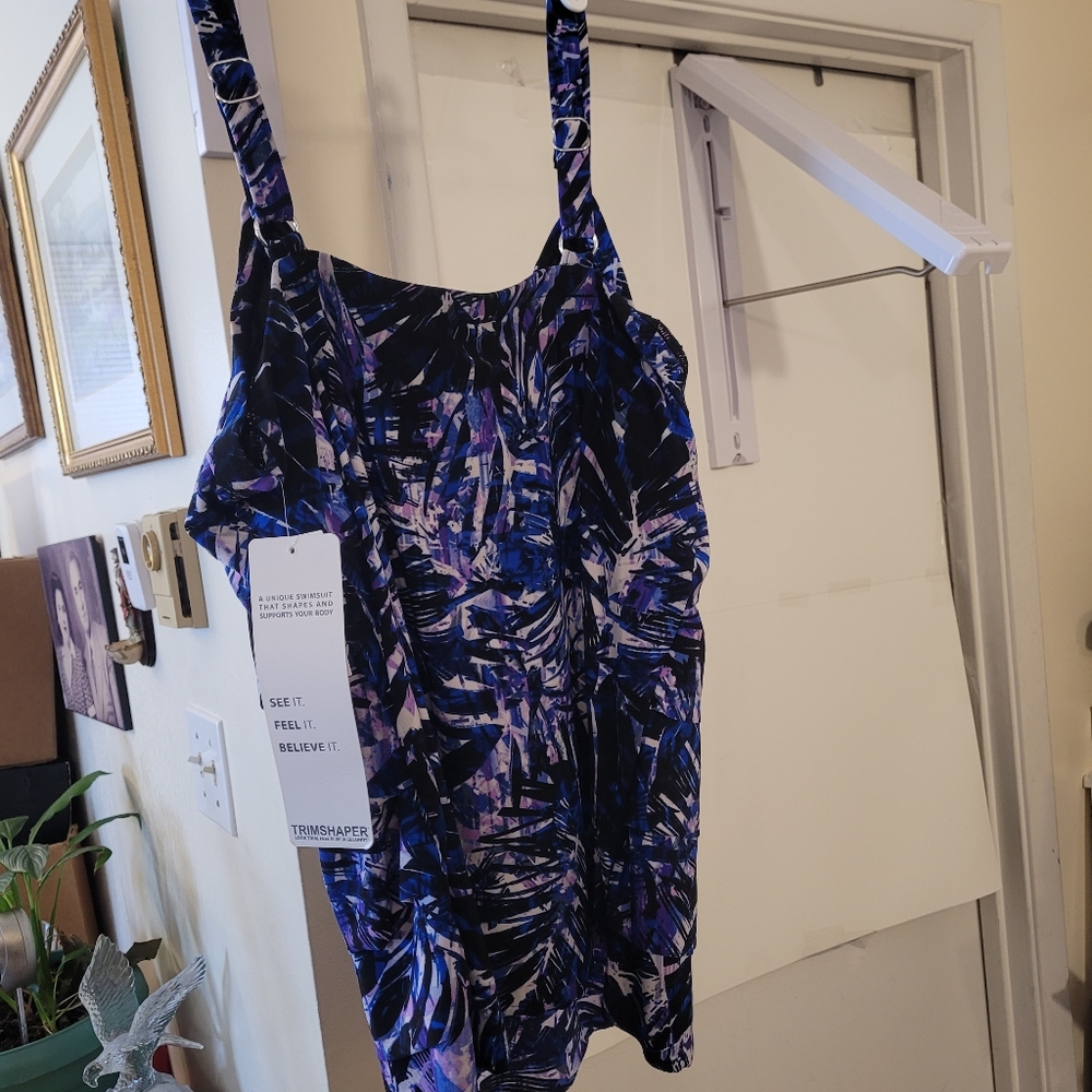 TRIMSHAPER TANKINI TOP (ONLY)